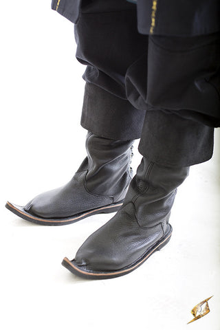 Boots, Traveler - Black - USED